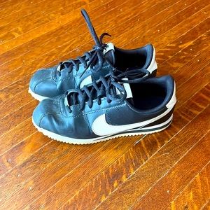 Black, leather Nike Cortez